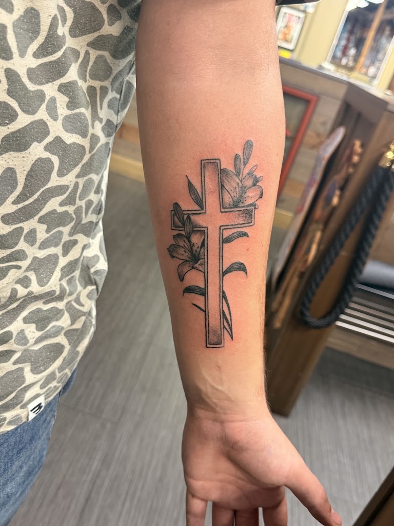 Tattoo work by Atomic Tattoo & Body Piercing (2)