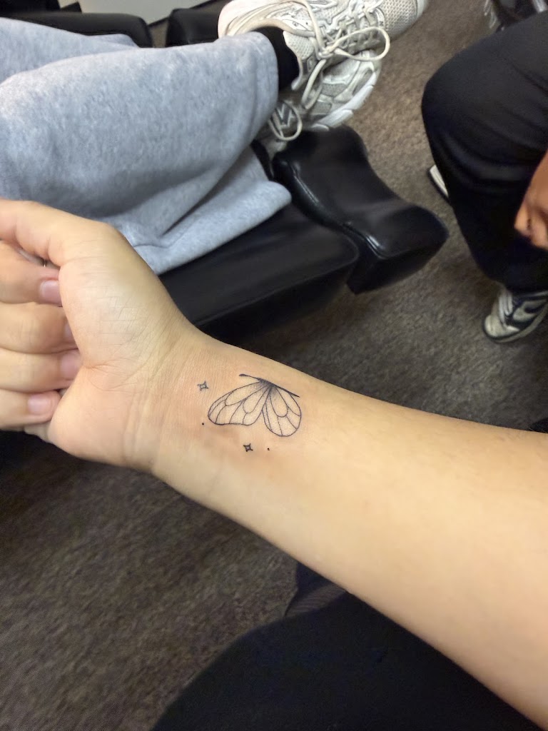 Tattoo work by Beautiful Scars Tattoo Shop (6)