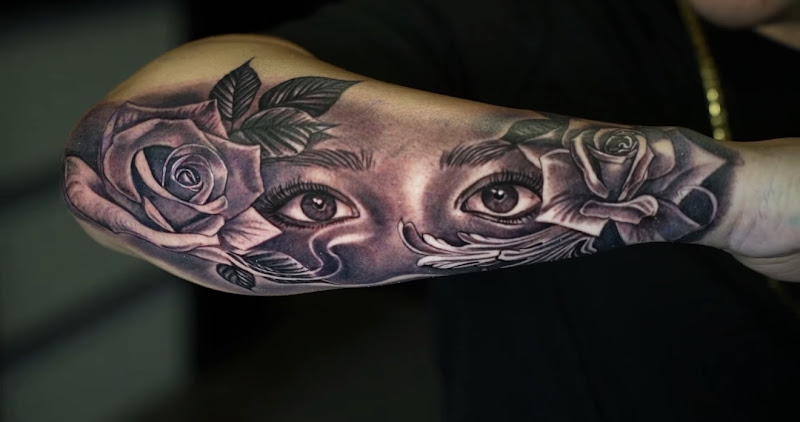 Black ink tattoo collective in Edinburg