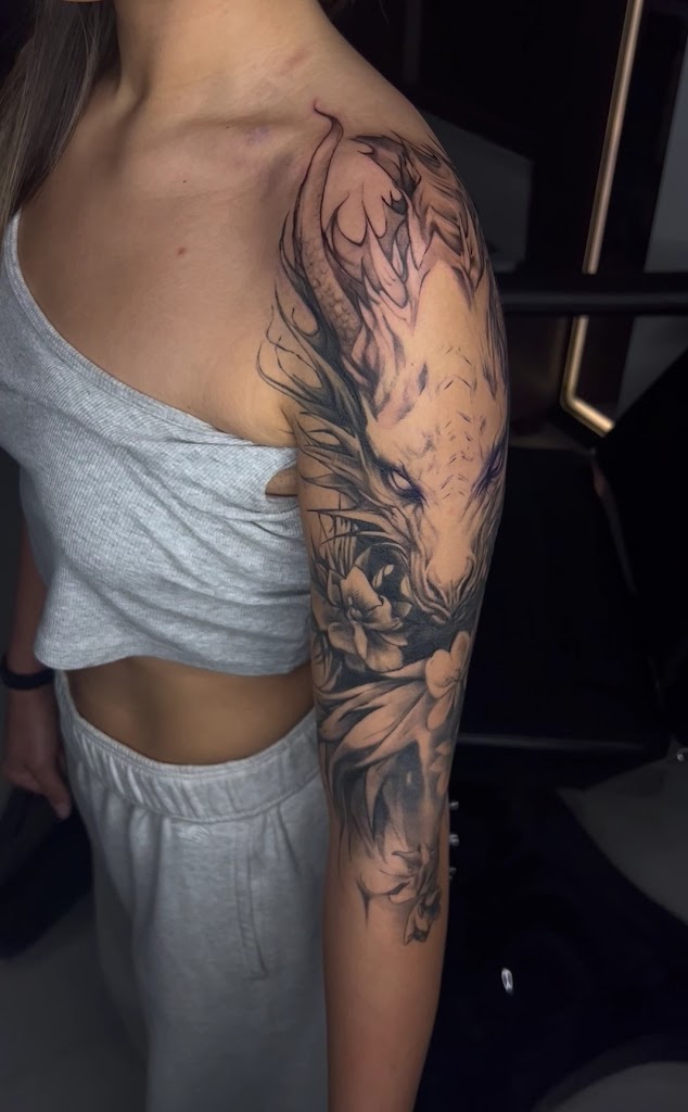 Black Moon Tattoo Co in Laredo