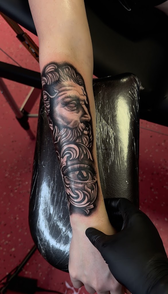 Tattoo work by Boss Baby Tattoo & Piercing Studio (4)