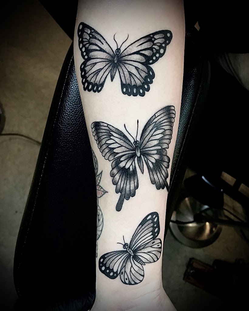 Tattoo work by Buzz Buzz Tattoo (6)