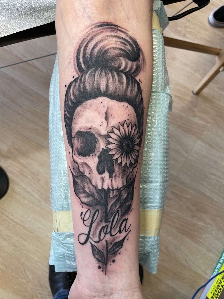 Cobra Tattoo in San Antonio