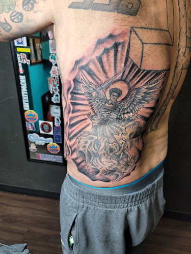 Con Safos Tattoo Studio in San Antonio