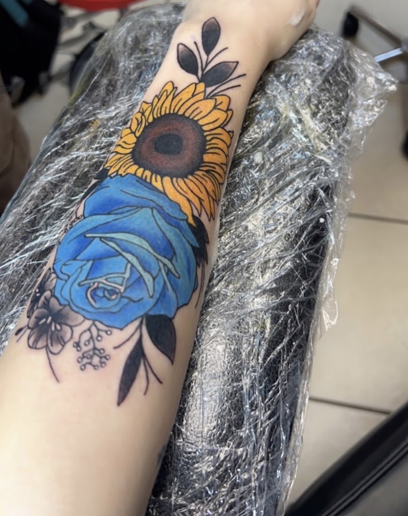 Tattoo work by Embrace The Chaos Tattoo Studio (3)