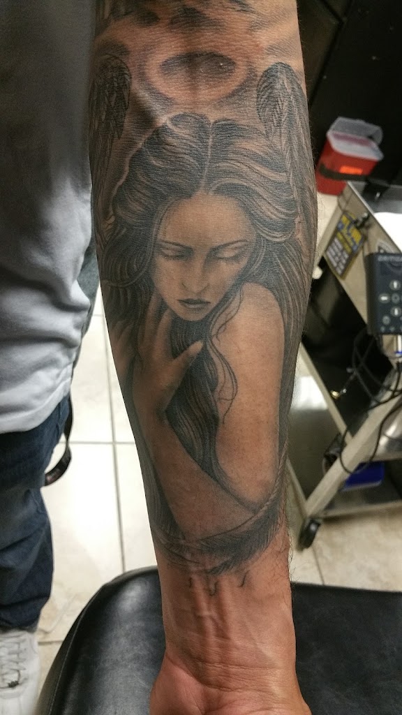 Tattoo work by i45ink & Piercings (2)