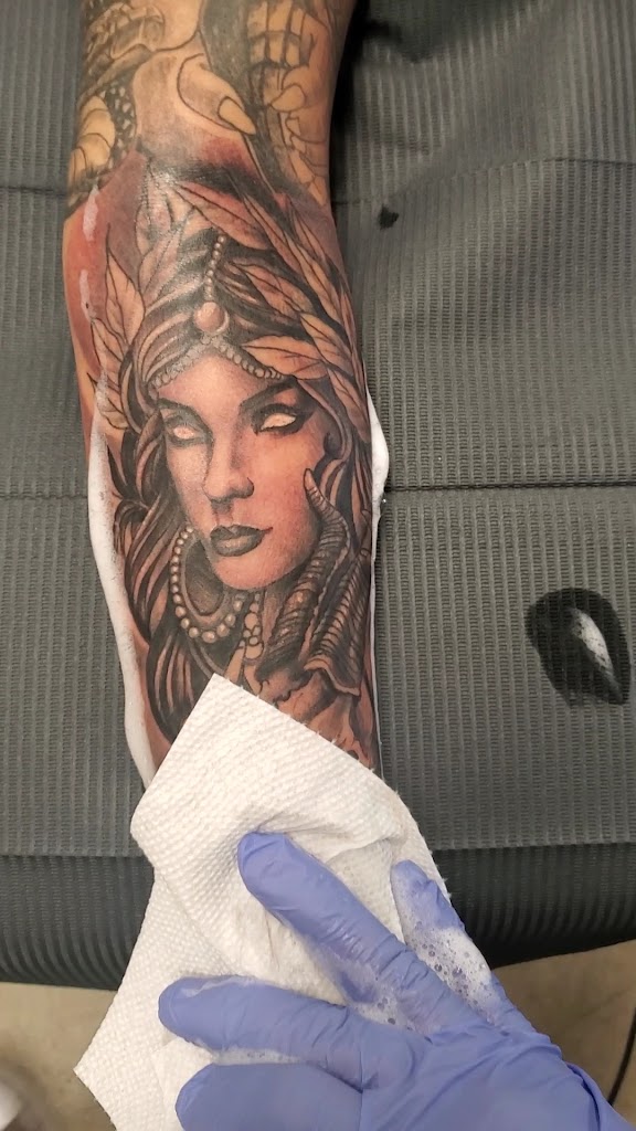 Tattoo work by Ink and Honor Tattoo (2)