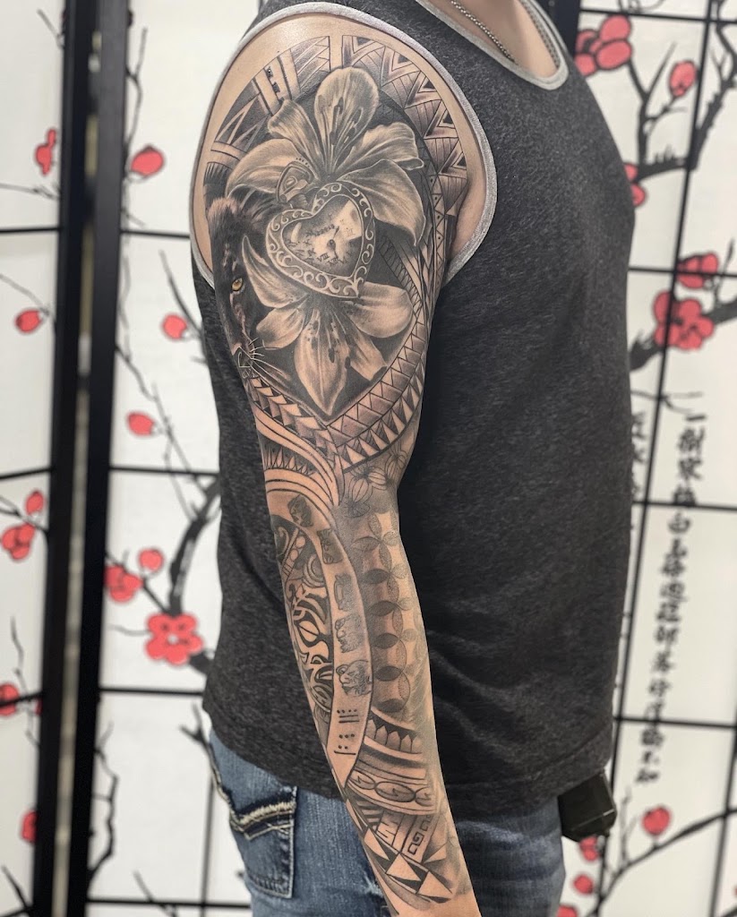 Tattoo work by La Familia Tattoo Parlor (6)