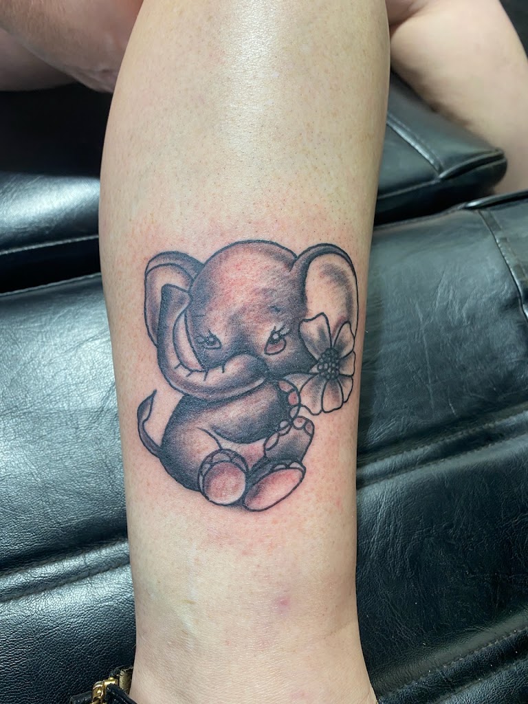 Tattoo work by Lady Ink Empire Tattoo & Piercing Studio (3)