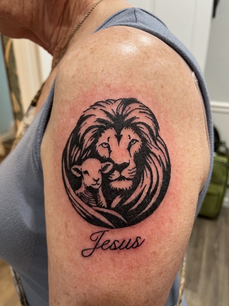 Tattoo work by Line and Legacy Tattoo Shop (4)