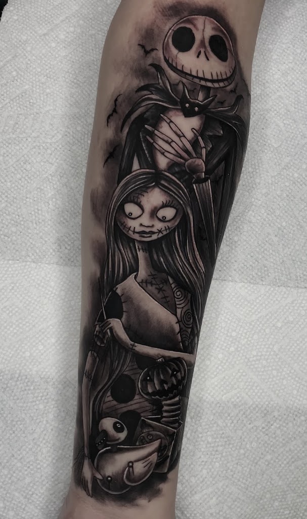Tattoo work by Louie V's Tattoo Studio (2)