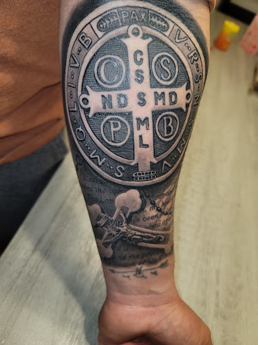 Louie V's Tattoo Studio in Houston