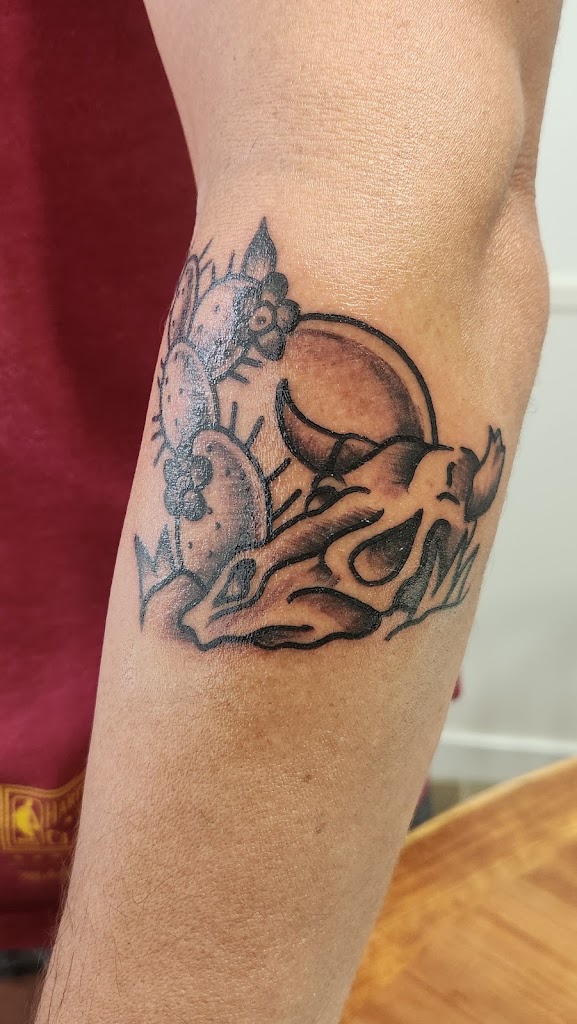 Tattoo work by Moonlight Piercings & Tattoos Studio (6)