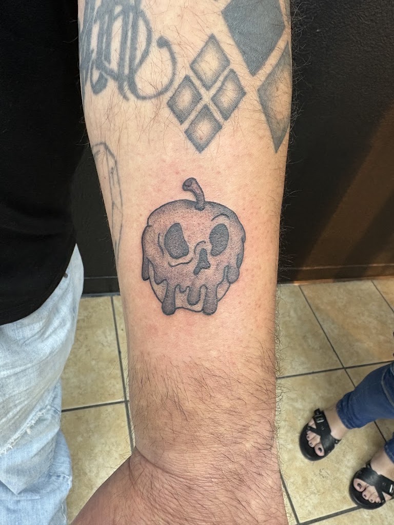 Tattoo work by Ronin Tattoo Studio (3)
