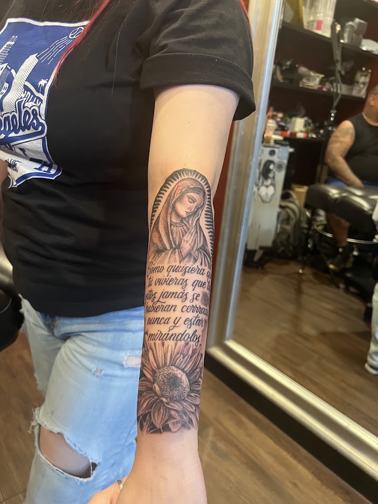Sintown Tattoo Studio in Houston