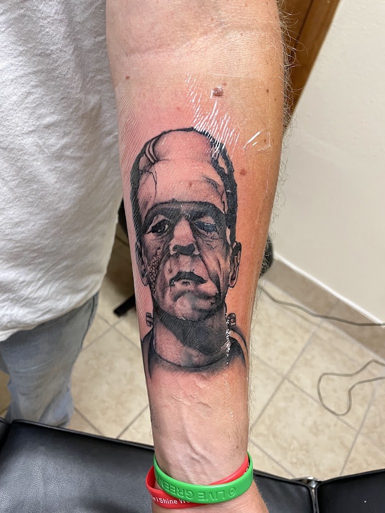 Tattoo work by Solid Black Ink Tattoo Parlor (5)