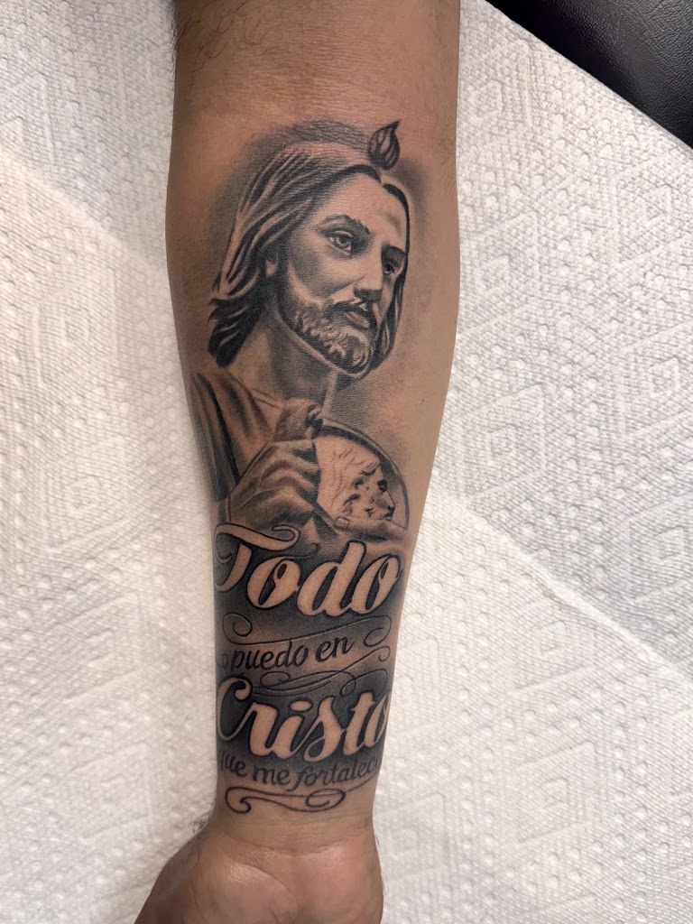 Star Ink 2 in Waco