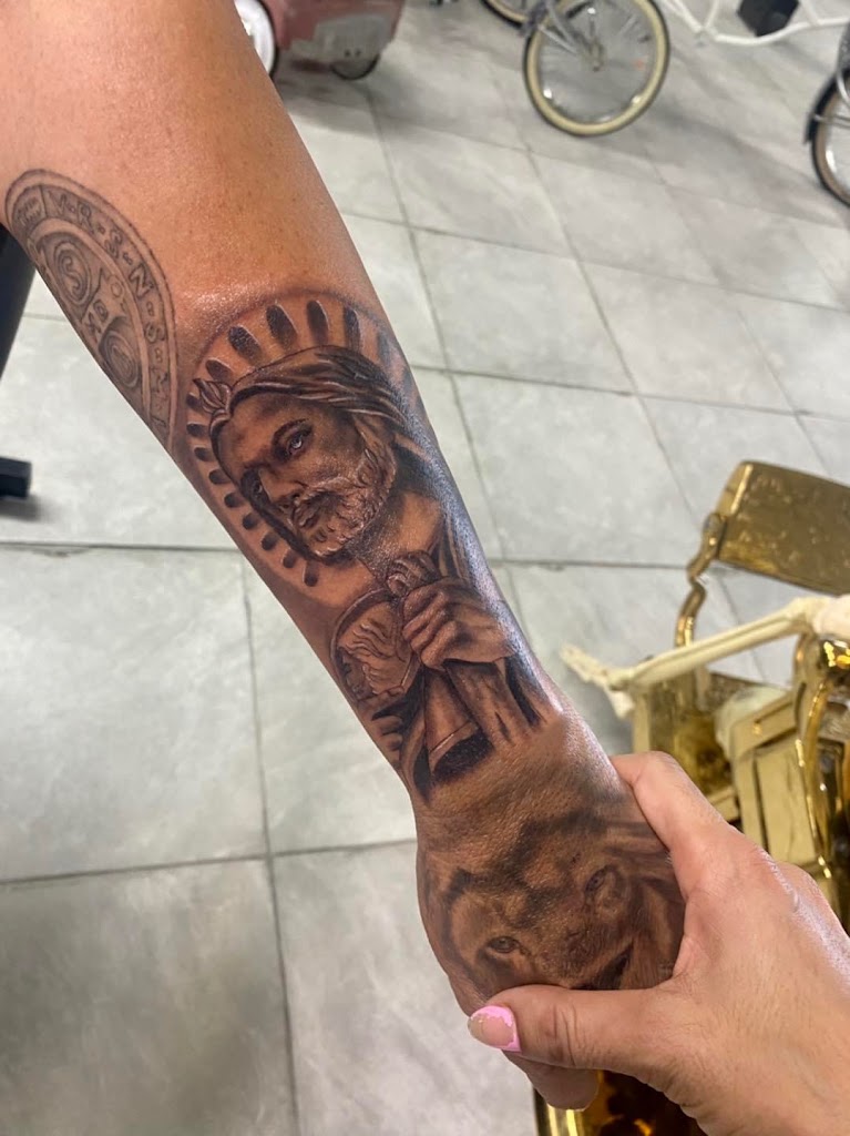 Tattoo work by Tinta Azteca Tattoo Studio (2)