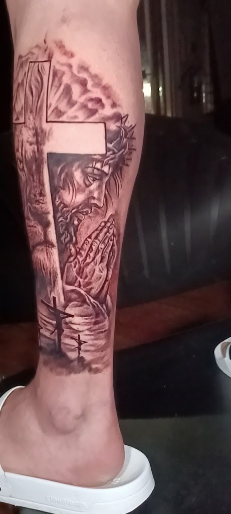 Tattoo work by Tinta Azteca Tattoo Studio (3)