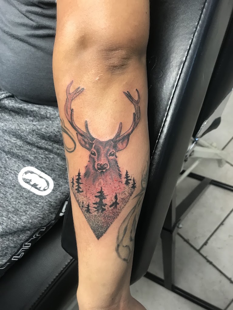 Tattoo work by Wonderland tattoo and piercing (3)